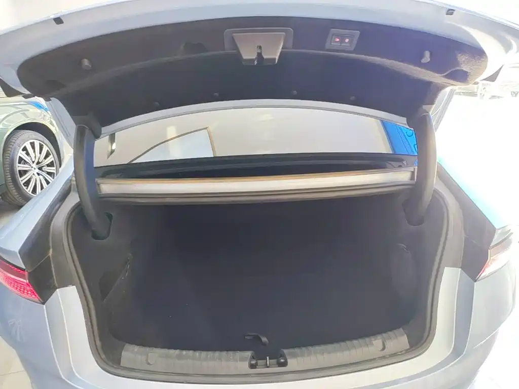 BYD Seal — миниатюра 15
