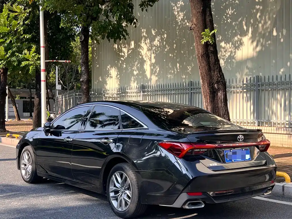 Toyota Avalon — миниатюра 15