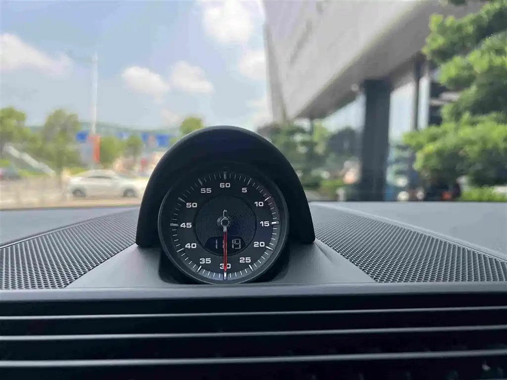 Porsche Panamera — миниатюра 7