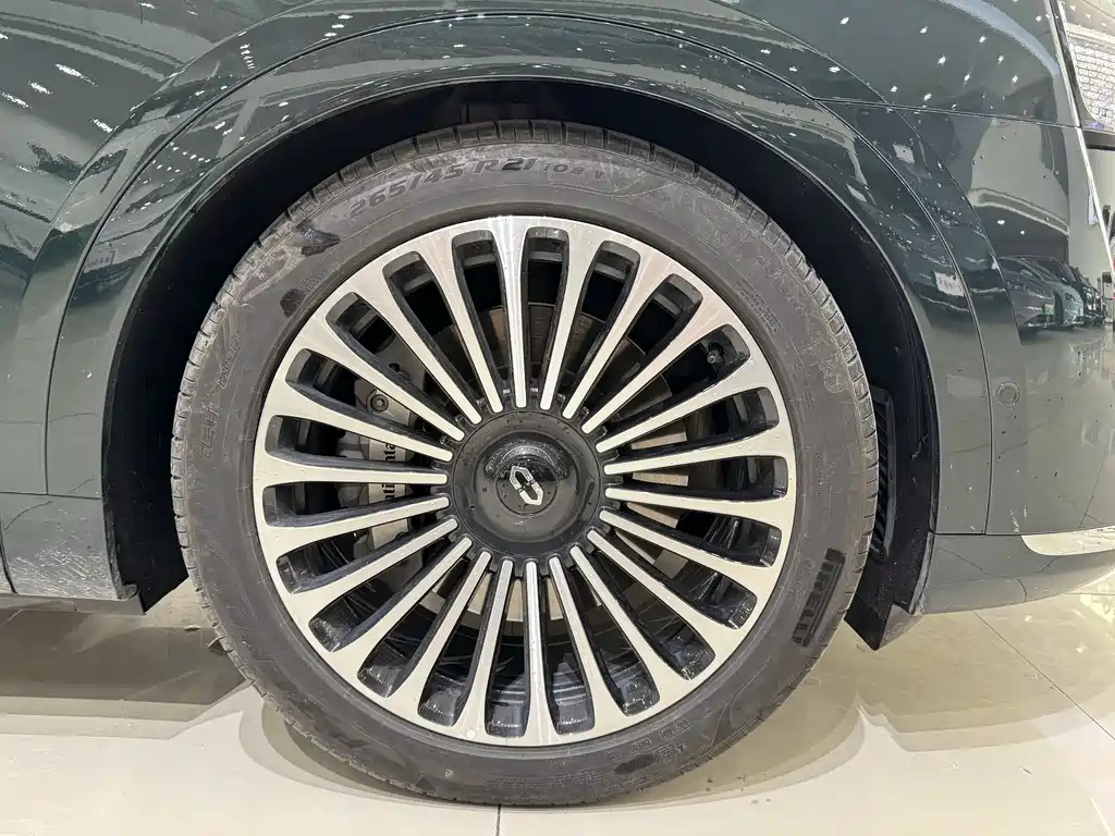 AITO ASK THE WORLD M9