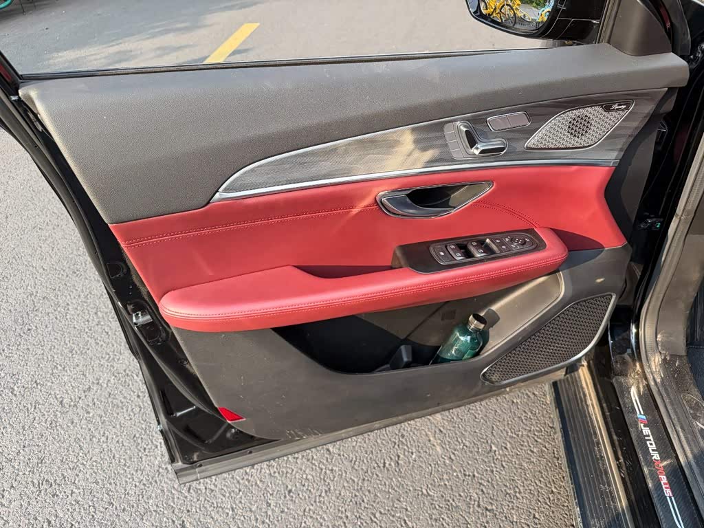 Jetour Jetour X70 PLUS 1.5 л 2023 г. Чёрный, пробег 35000 км
