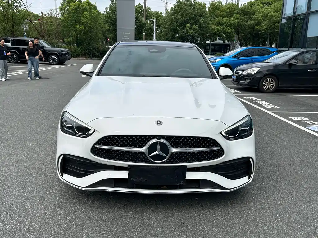 Mercedes-Benz C-Class — миниатюра 3