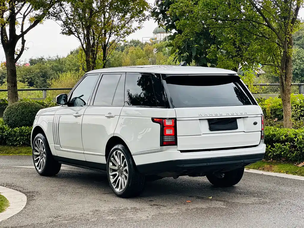 Land Rover Range Rover — миниатюра 13