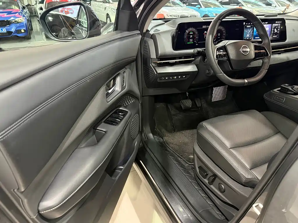Nissan Ariya — миниатюра 8