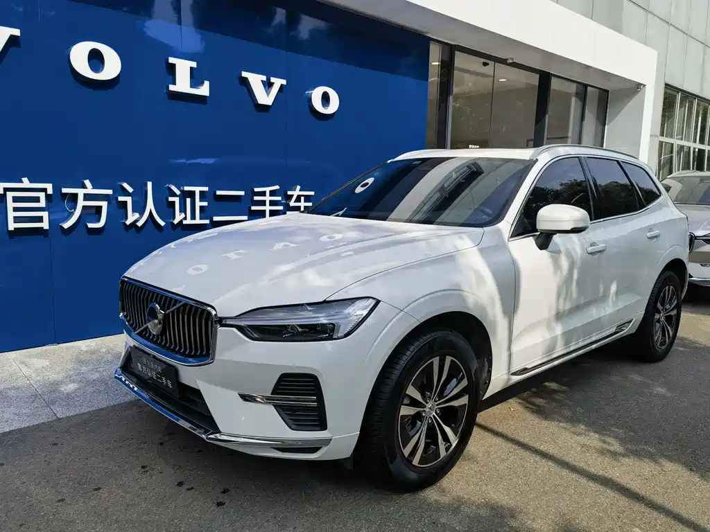 Volvo XC60 2022
