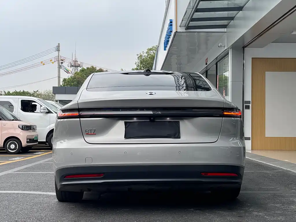NIO NIO ET7