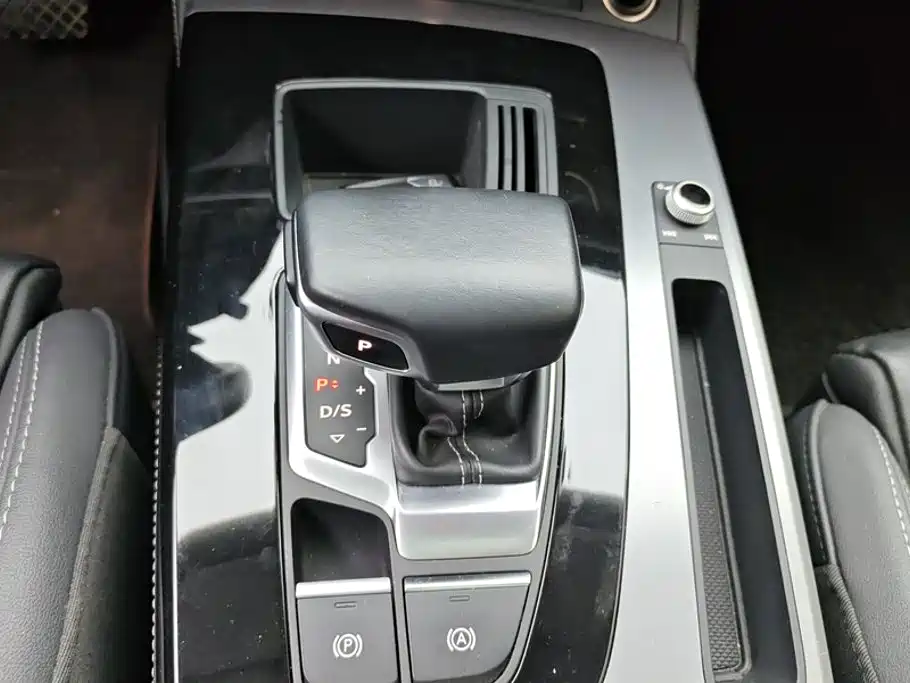 Audi Q5L — миниатюра 16