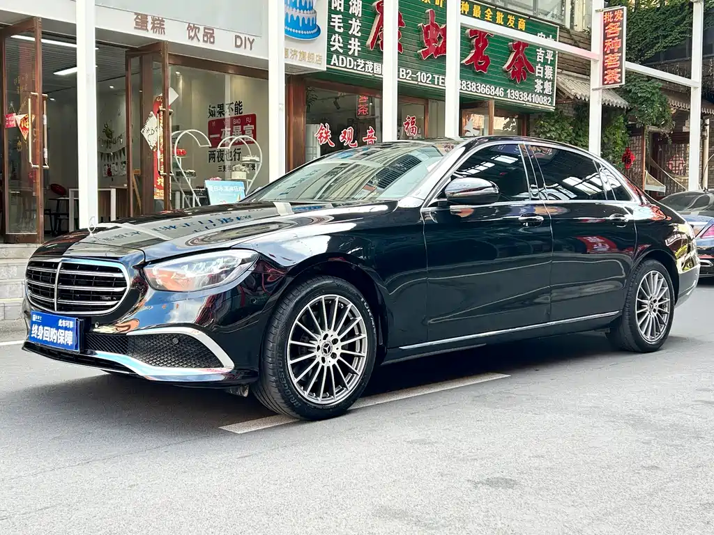 Mercedes-Benz E-Class — миниатюра 3