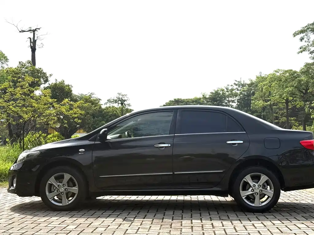 Toyota Corolla — миниатюра 4