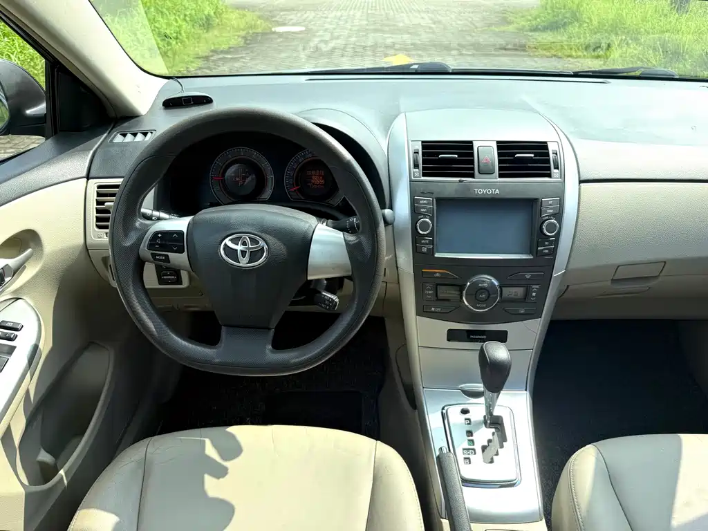 Toyota Corolla — миниатюра 13