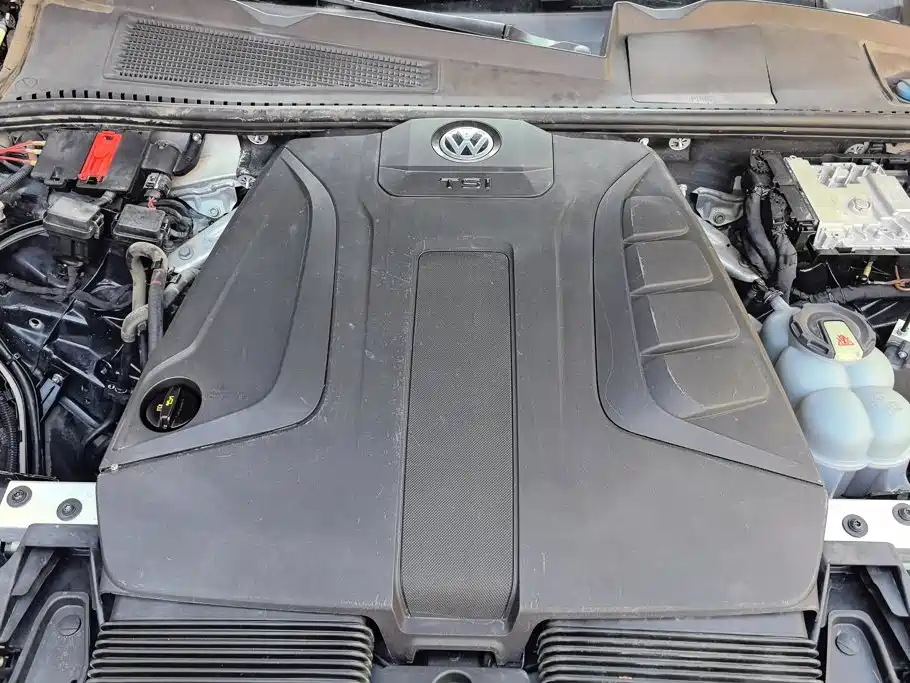 Volkswagen Touareg — миниатюра 10