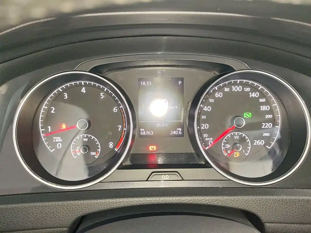 Volkswagen Golf — миниатюра 12
