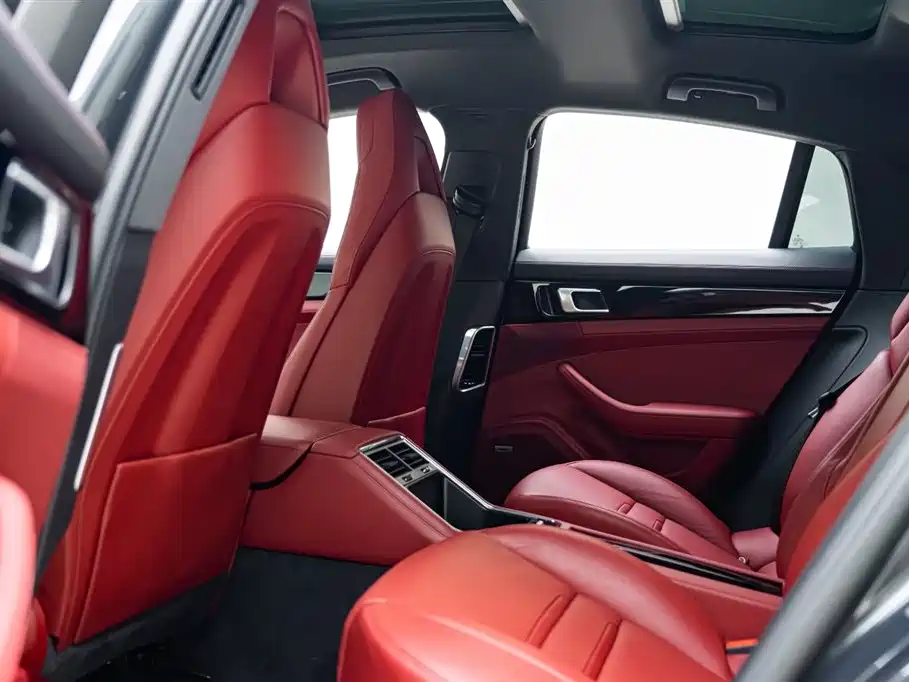 PORSCHE PANAMERA NEW ENERGY