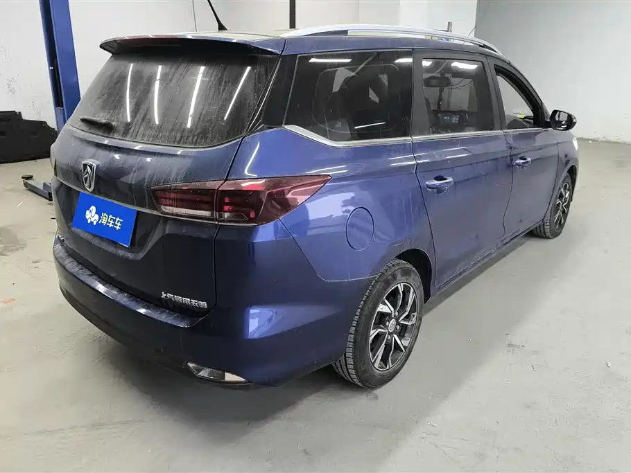 BAOJUN 360