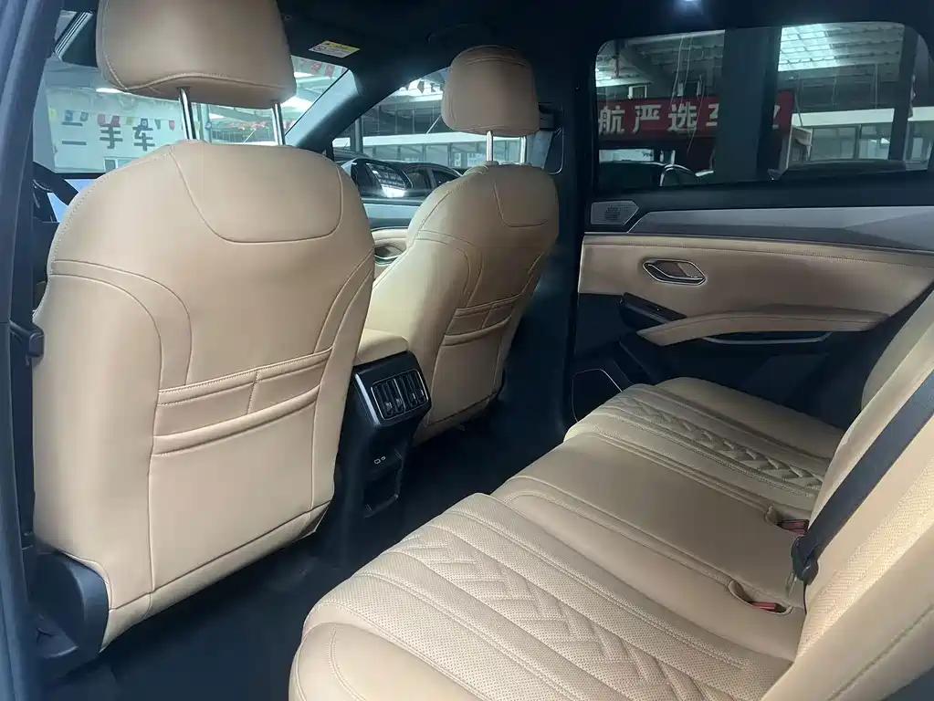 BYD L DM-i — миниатюра 6