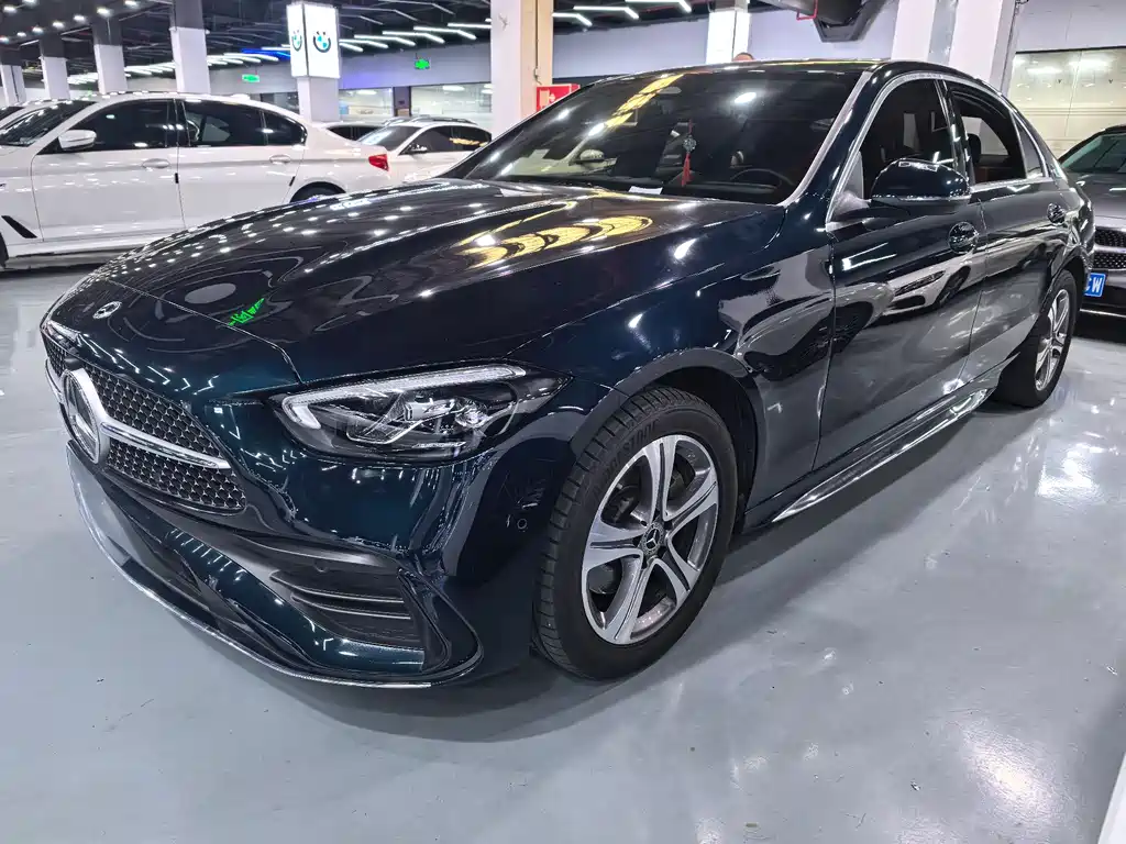 Mercedes-Benz C-Class 2022