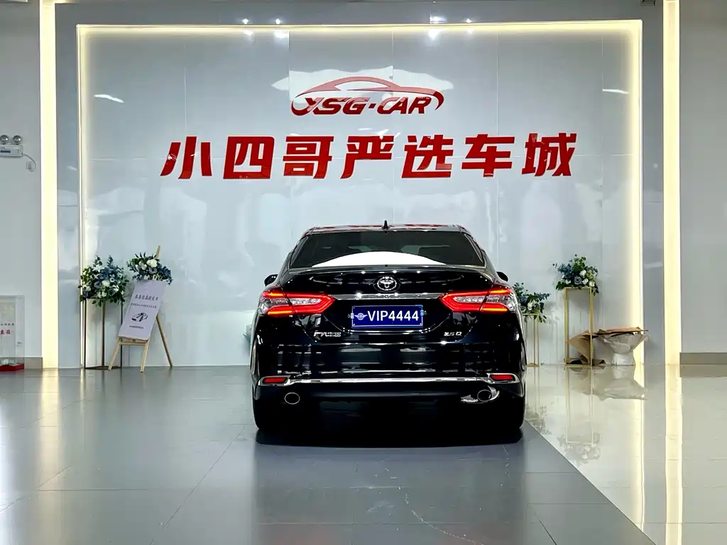 Toyota Camry — миниатюра 5