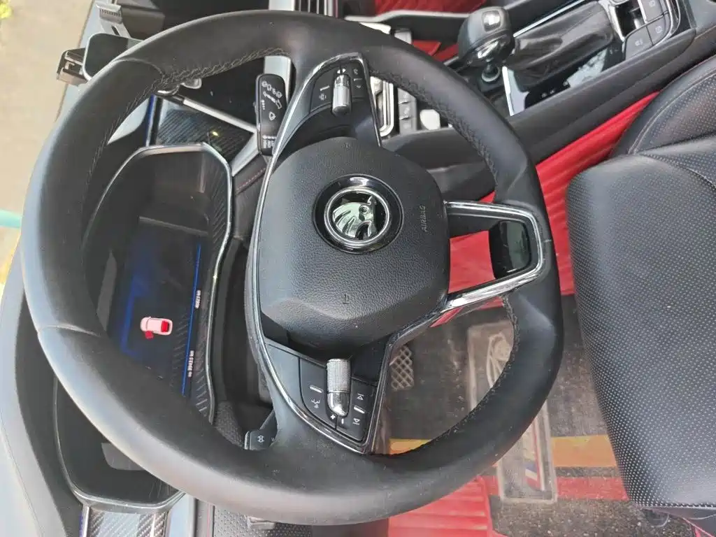 Skoda Kodiaq GT — миниатюра 6