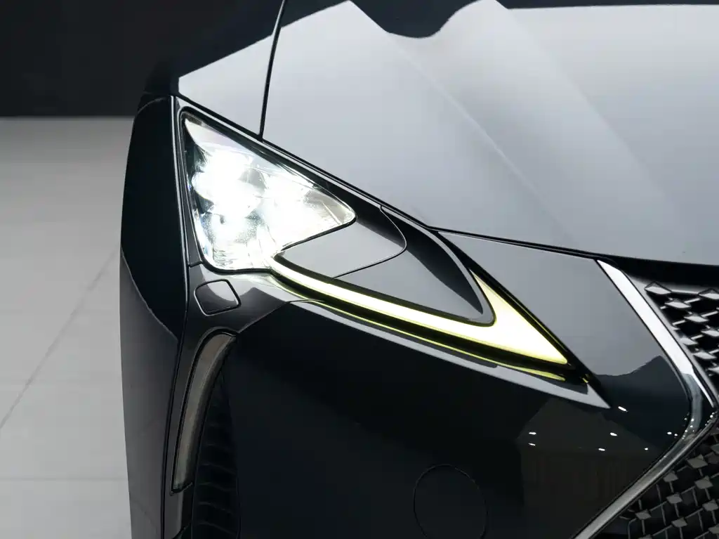 Lexus LC — миниатюра 7
