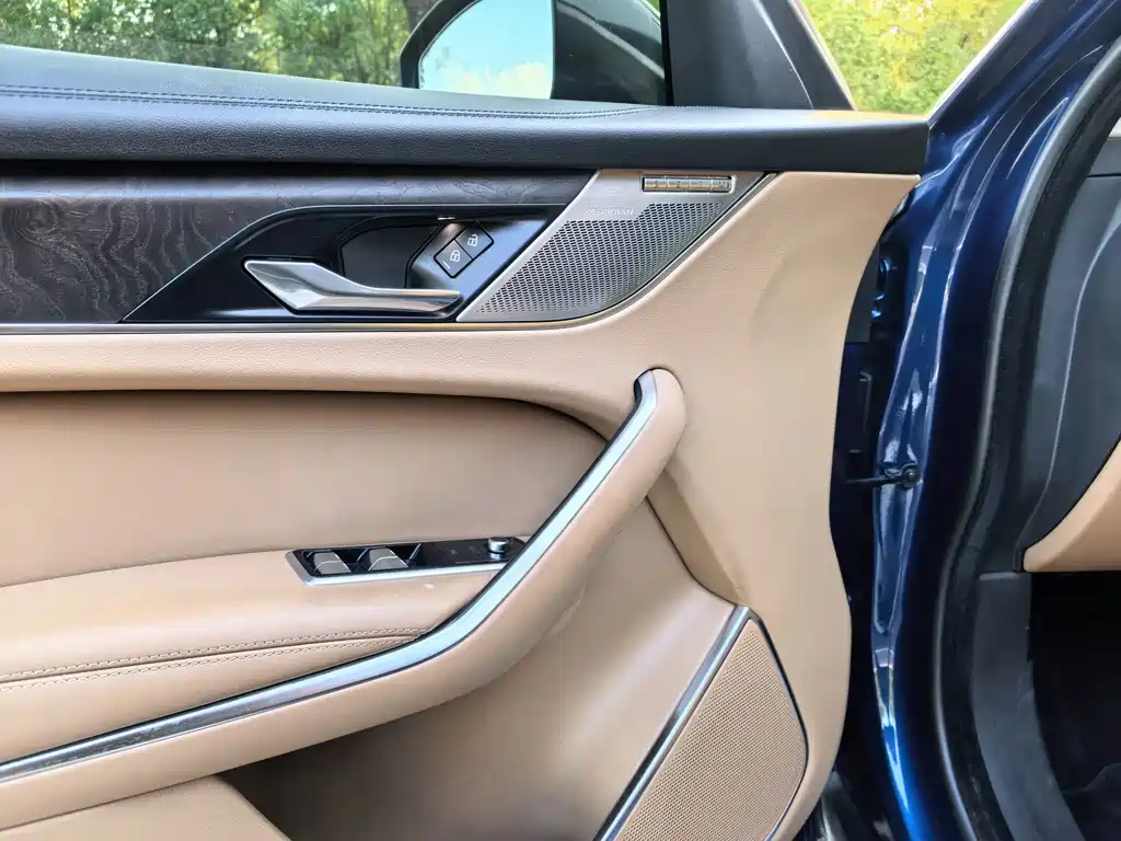 Jaguar F-PACE — миниатюра 14