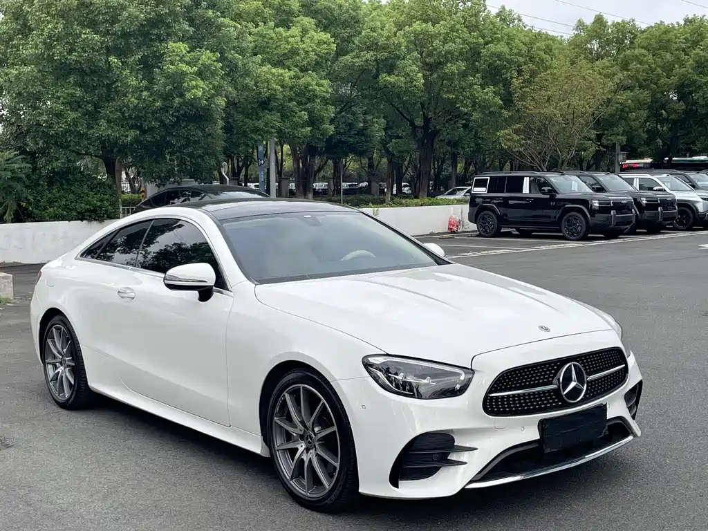 Mercedes-Benz E-Class (Import) — миниатюра 3