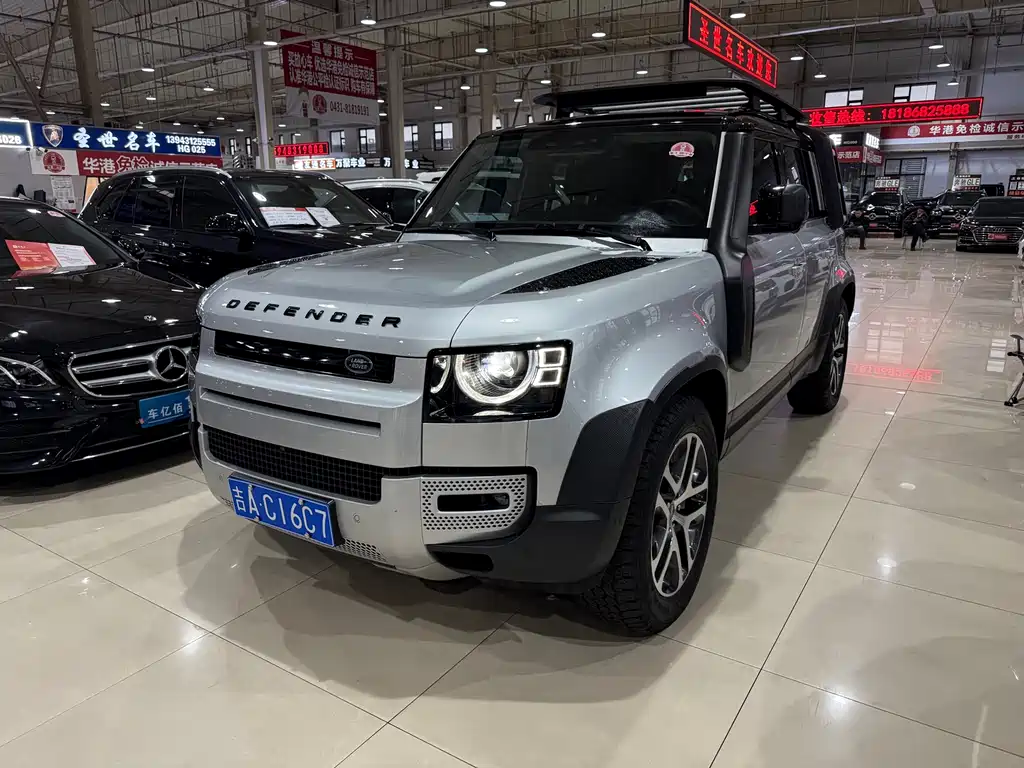 LAND ROVER DEFENDER