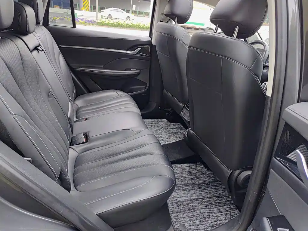 Roewe RX5 MAX — миниатюра 11