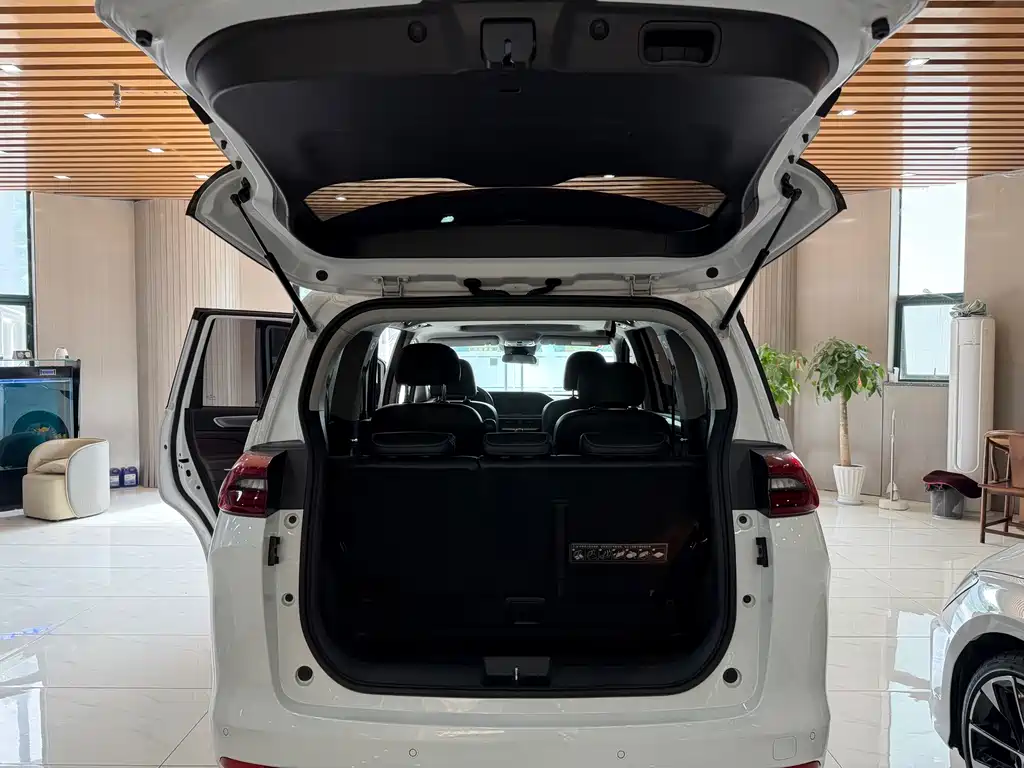 GAC Motor Trumpchi M6 — миниатюра 15