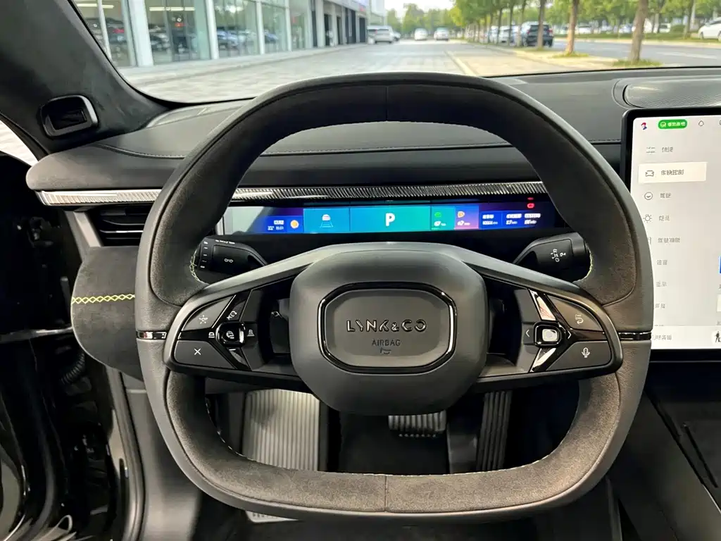 Lynk & Co 领克10 — миниатюра 5