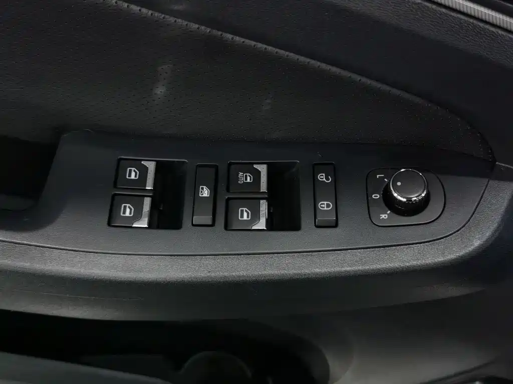 BAIC Senova X55 — миниатюра 9