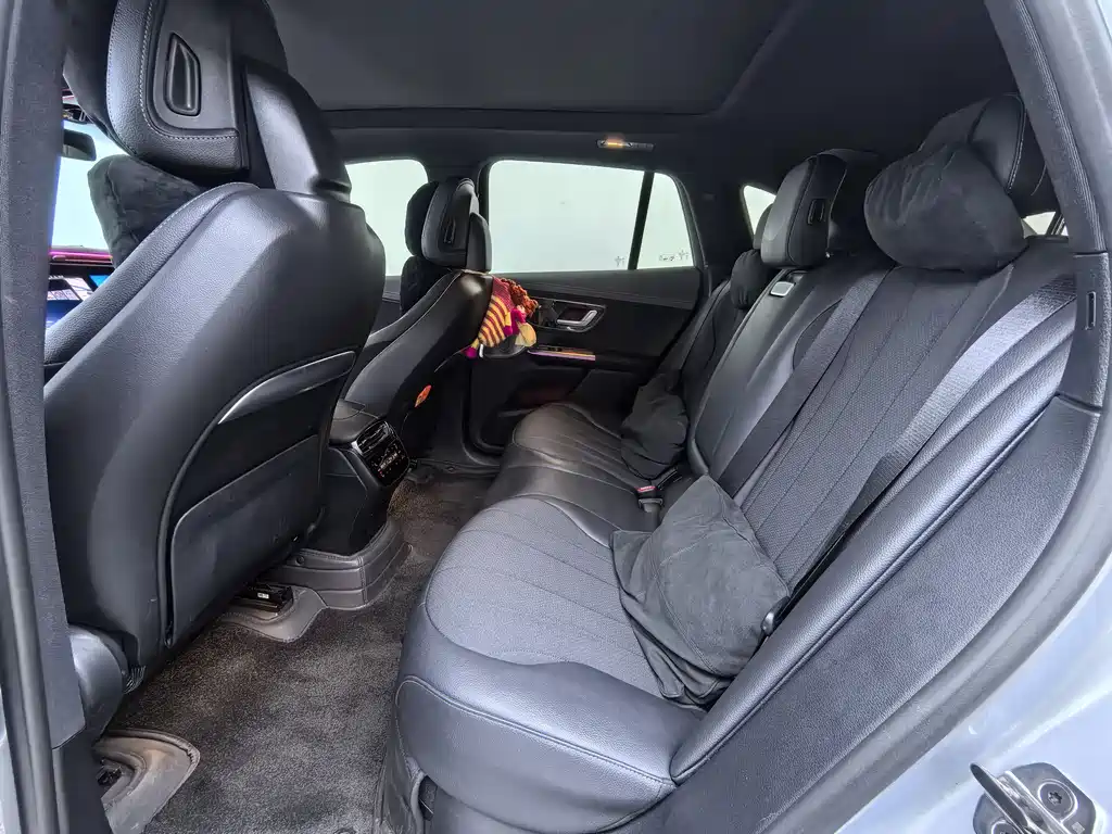 MERCEDES-BENZ EQE SUV