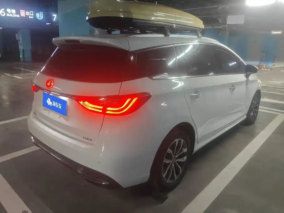 BYD MAX — миниатюра 3