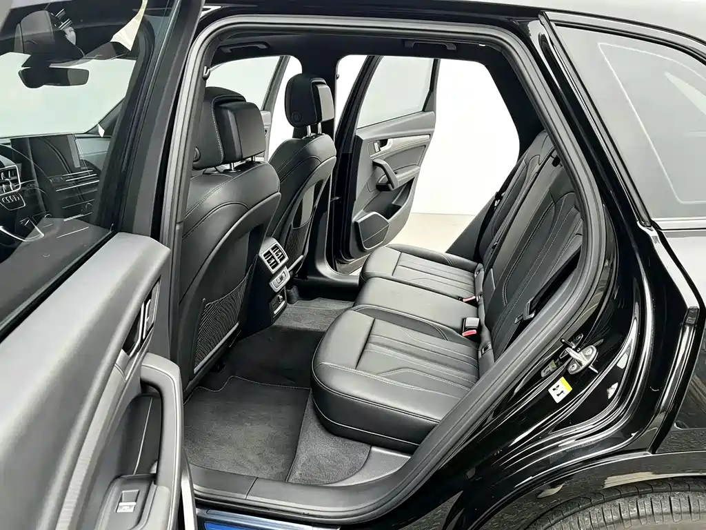 Audi Q5L — миниатюра 6
