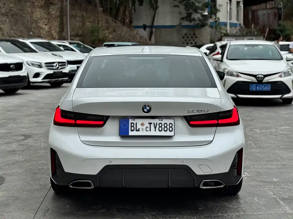 BMW 3 Series — миниатюра 13