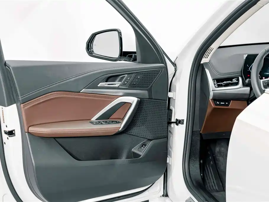 BMW X1 — миниатюра 14