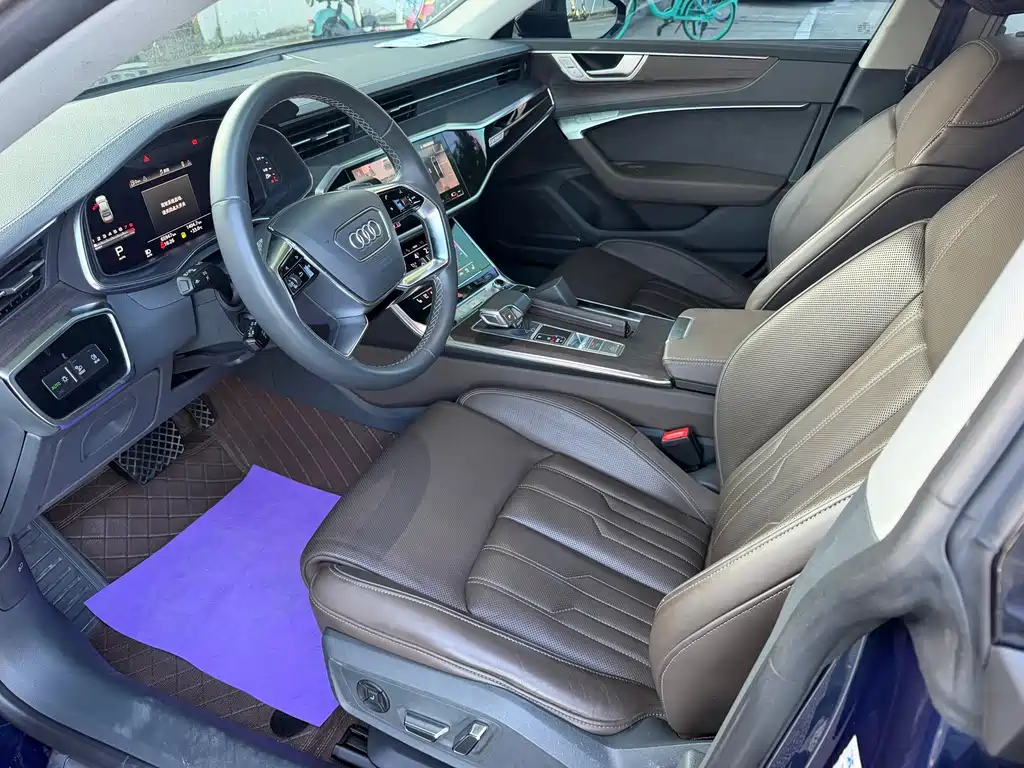 Audi A7L — миниатюра 5