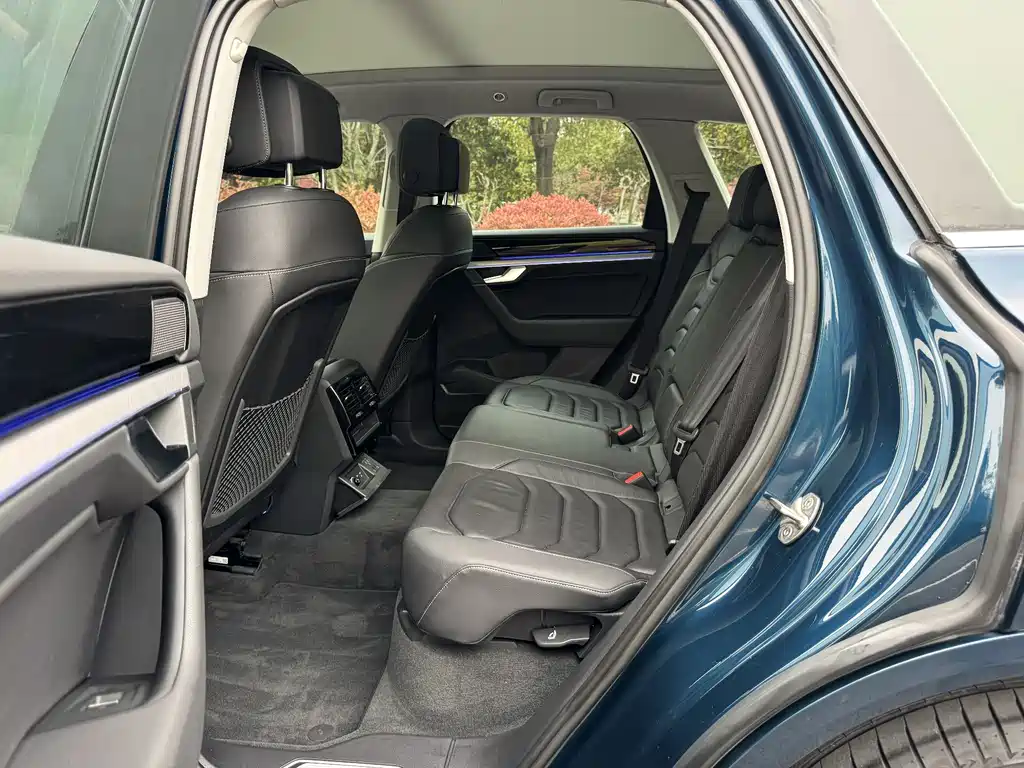 Volkswagen Touareg 2022 2.0TSI