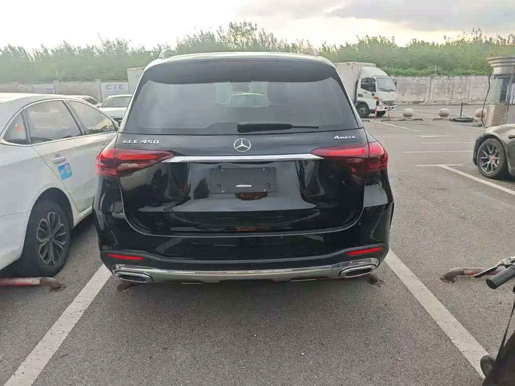 Mercedes-Benz GLE (Import) — миниатюра 2