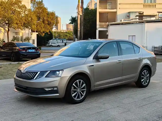 SKODA OCTAVIA 2020
