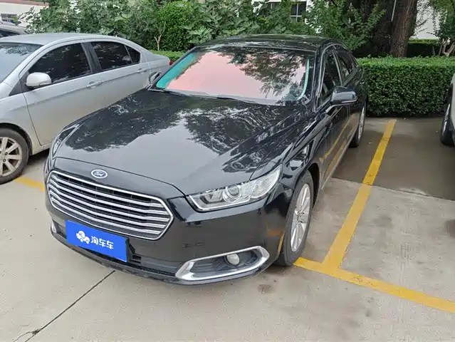 FORD TAURUS 2016