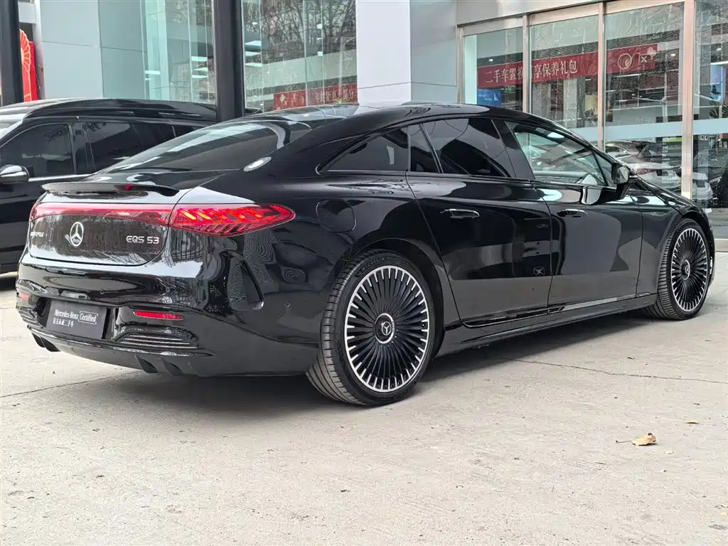 MERCEDES-BENZ EQS AMG