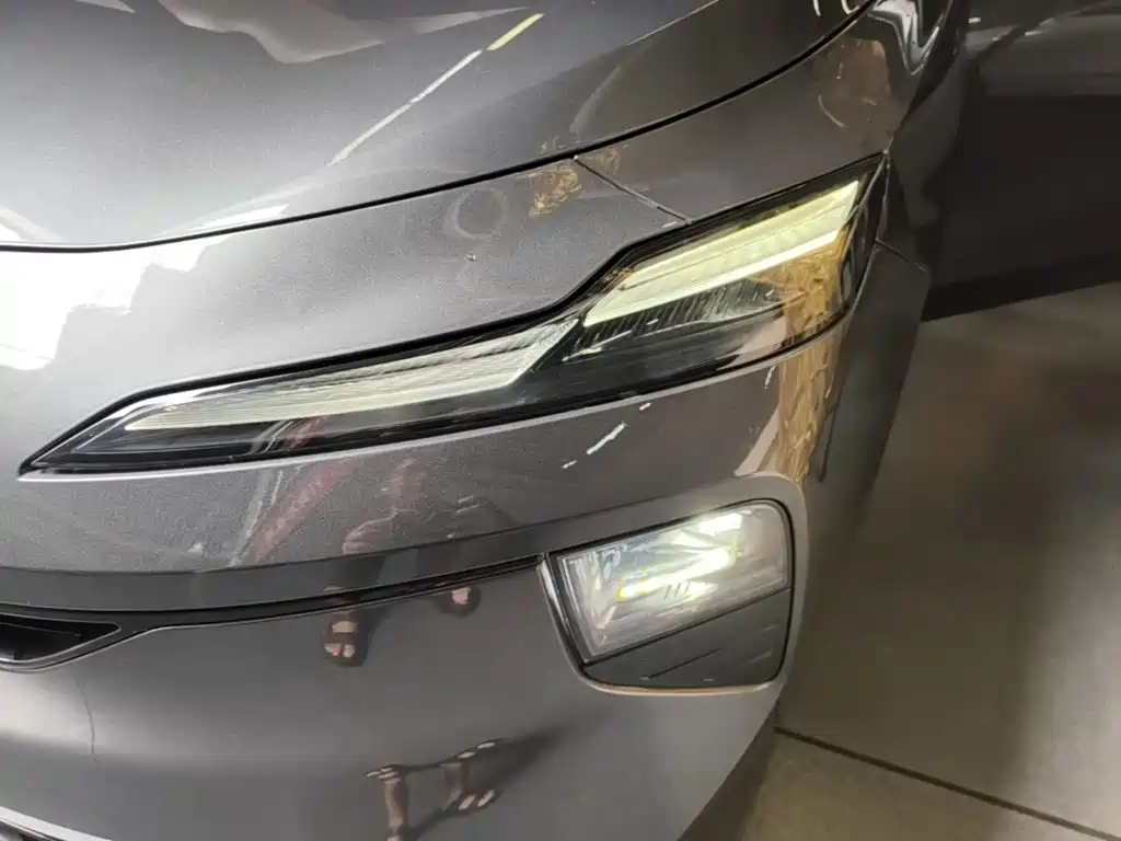 Roewe Young Wai D6 — миниатюра 24