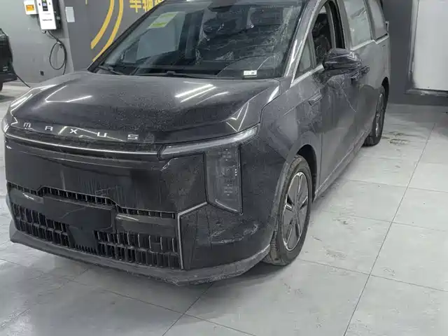 SAIC MAXUS EVERYONE 7 2025