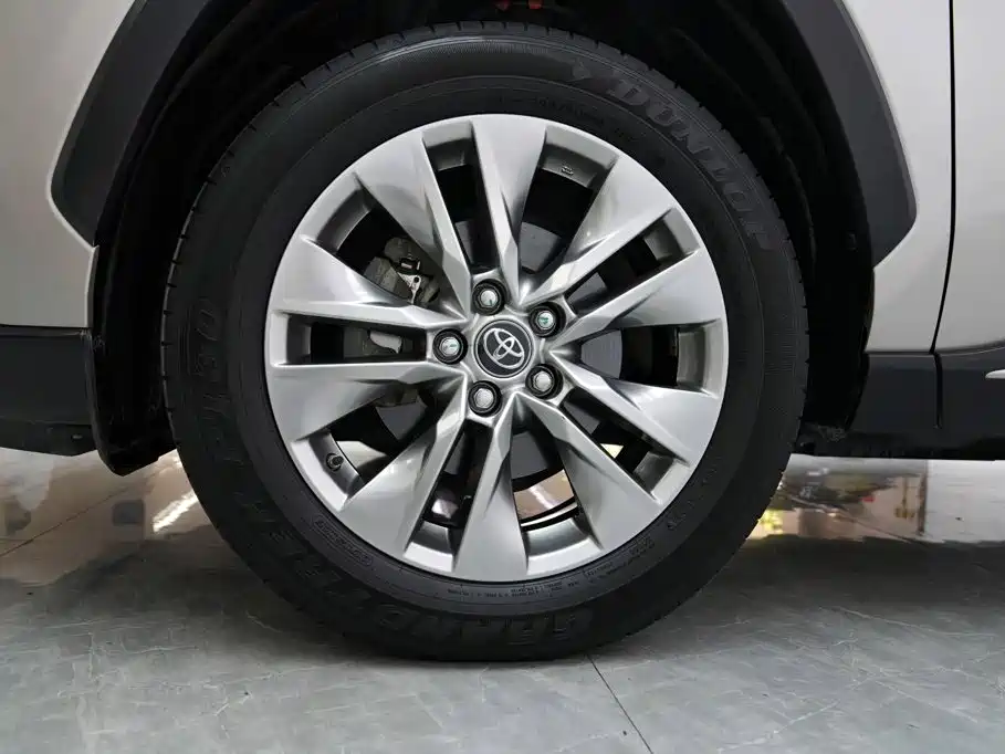 Toyota Wildlander — миниатюра 5