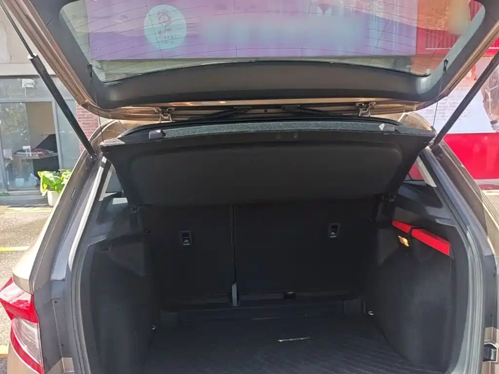 Skoda Karoq — миниатюра 10