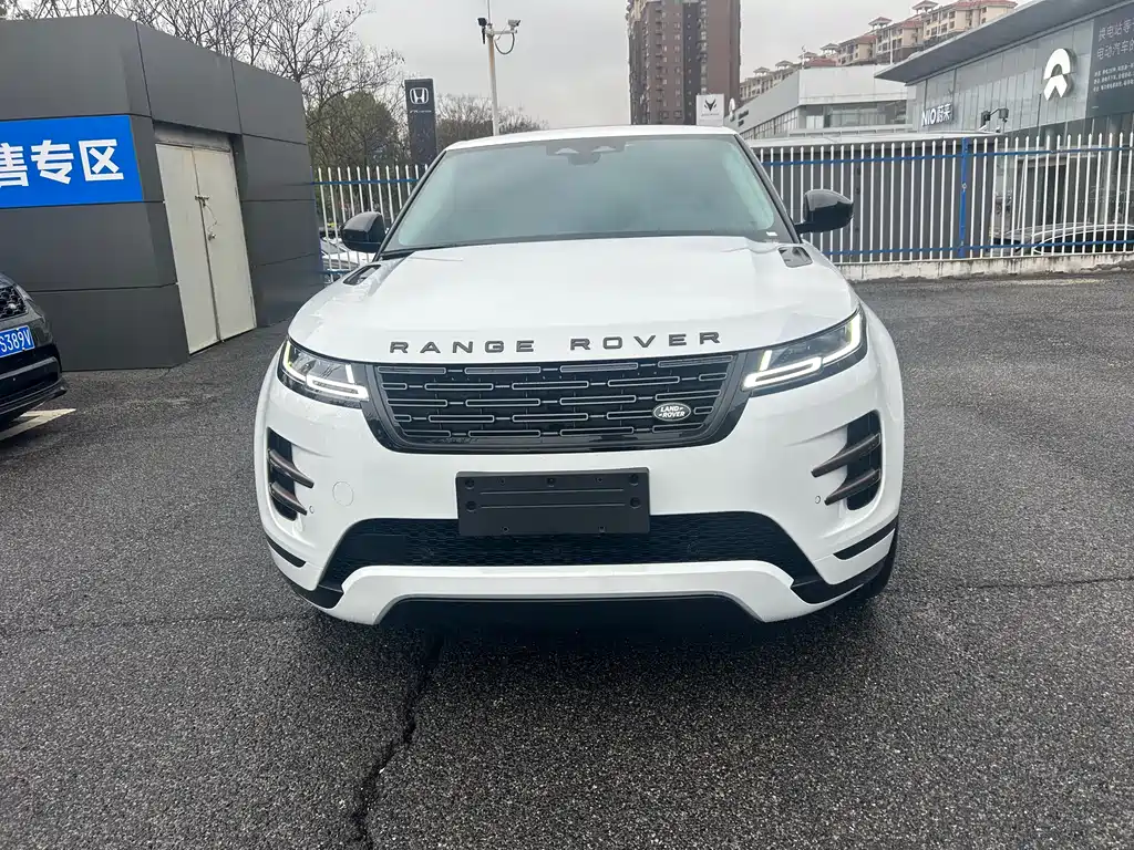 Land Rover Evoque 2026