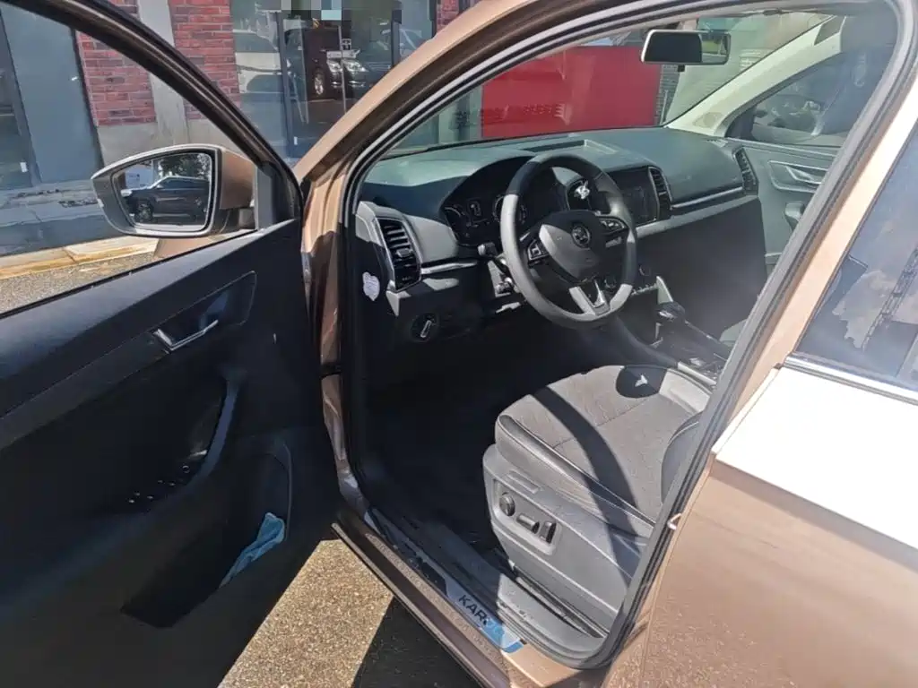 Skoda Karoq — миниатюра 14