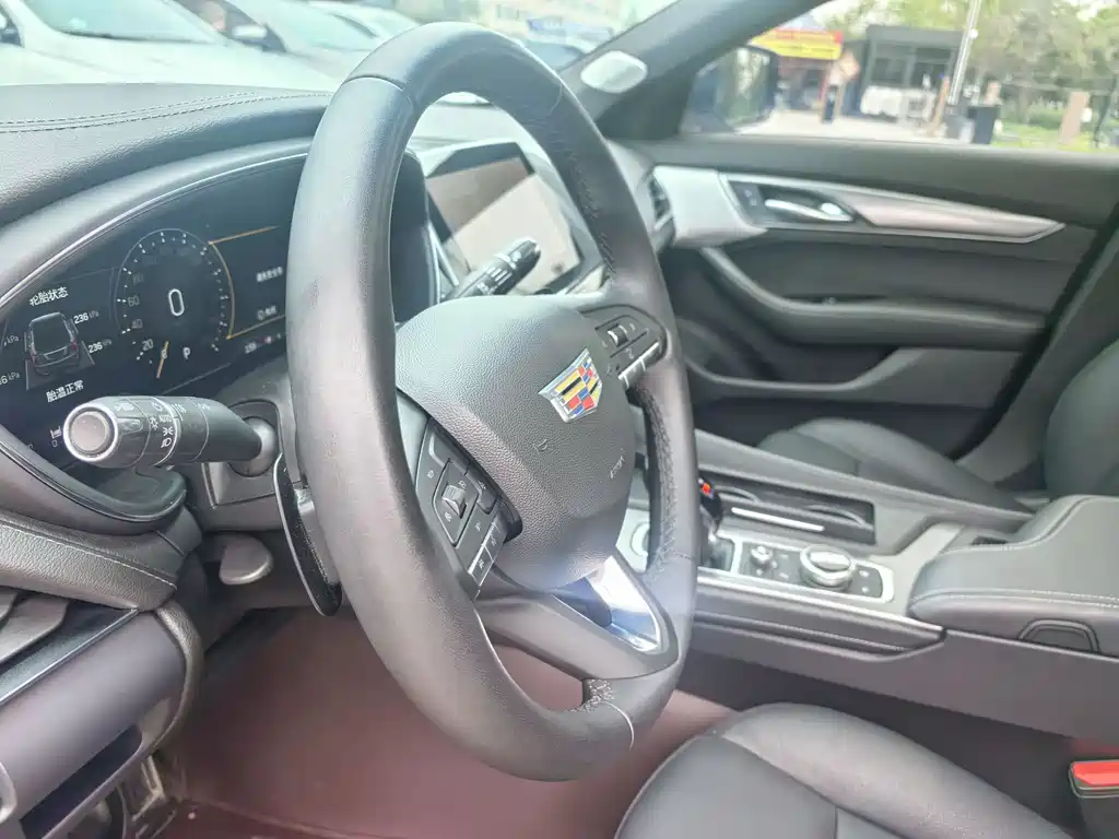 Cadillac CT5 2023 28T Luxury ( Standard )