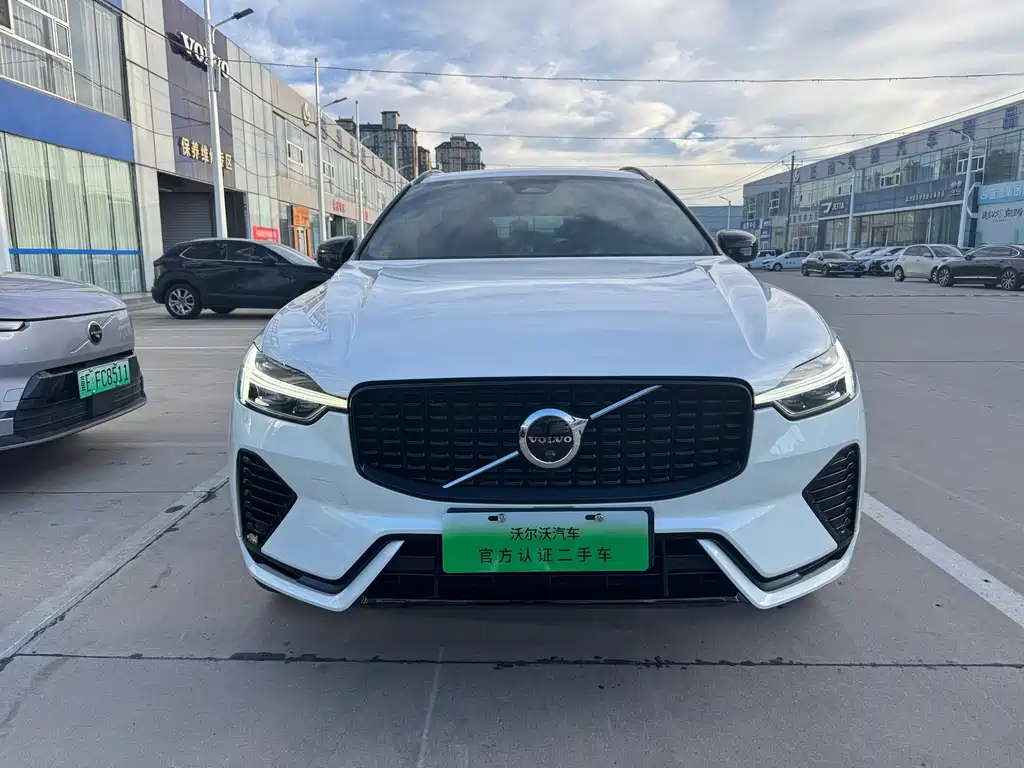 Volvo XC60 PHEV — миниатюра 2