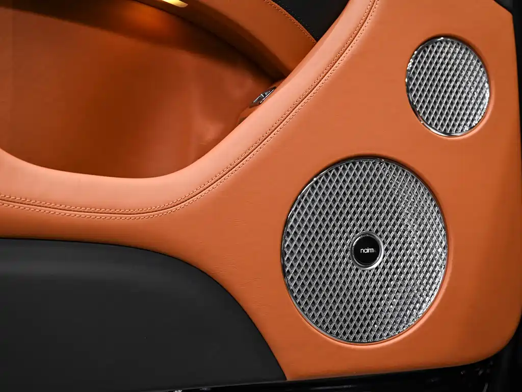 BENTLEY TIMYUE PLUG IN HYBRID